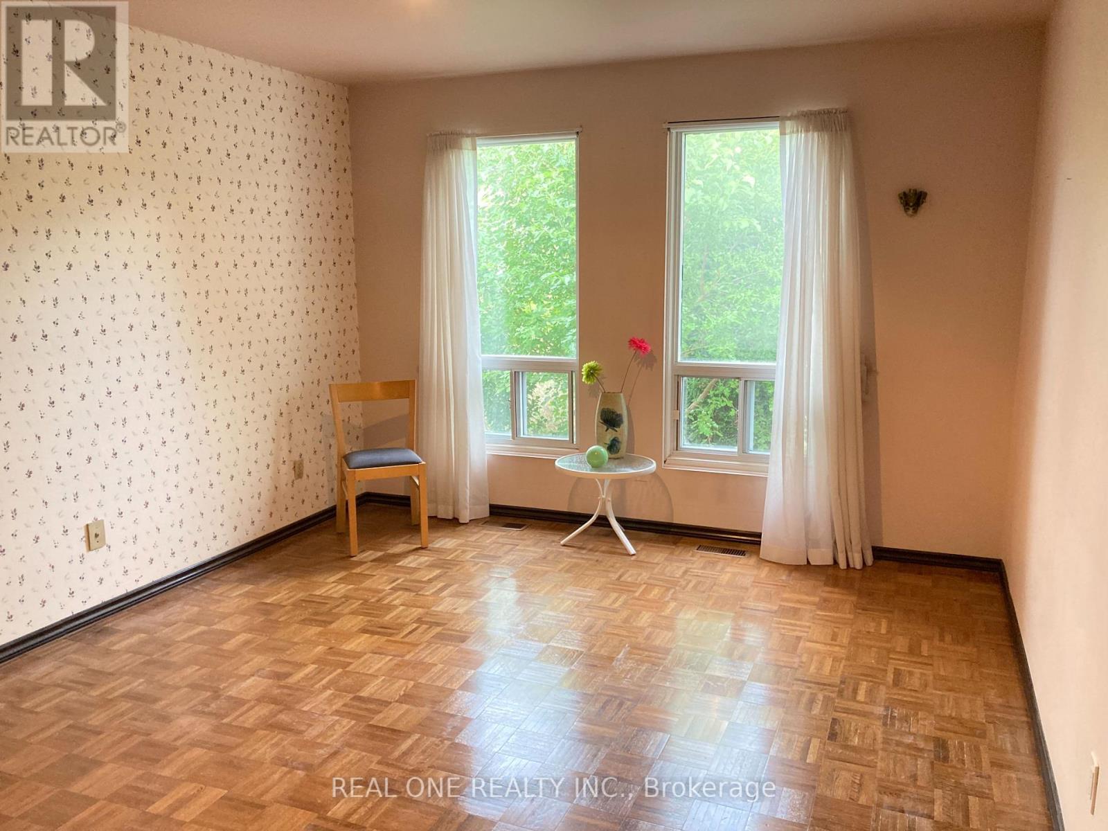 45 Chalet Road, Toronto, Ontario  M2J 3V3 - Photo 6 - C12764520