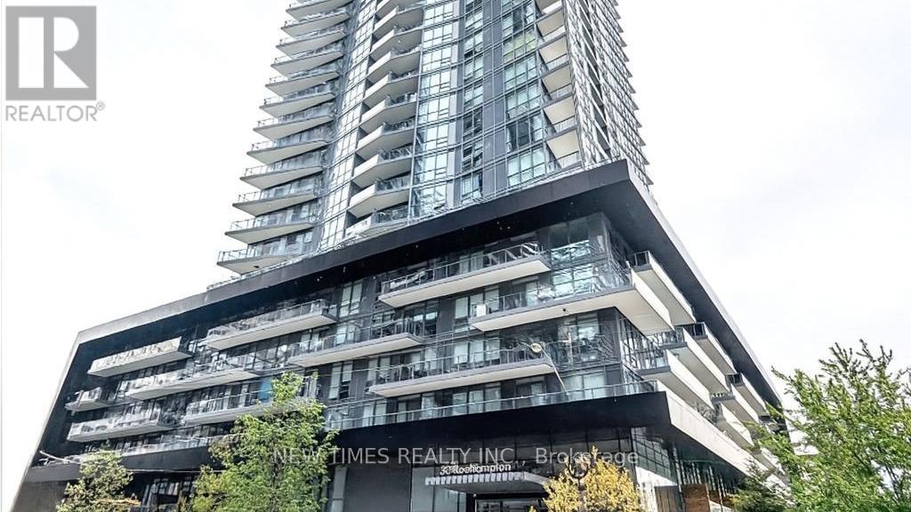 30 ROEHAMPTON AVENUE, Toronto, Ontario