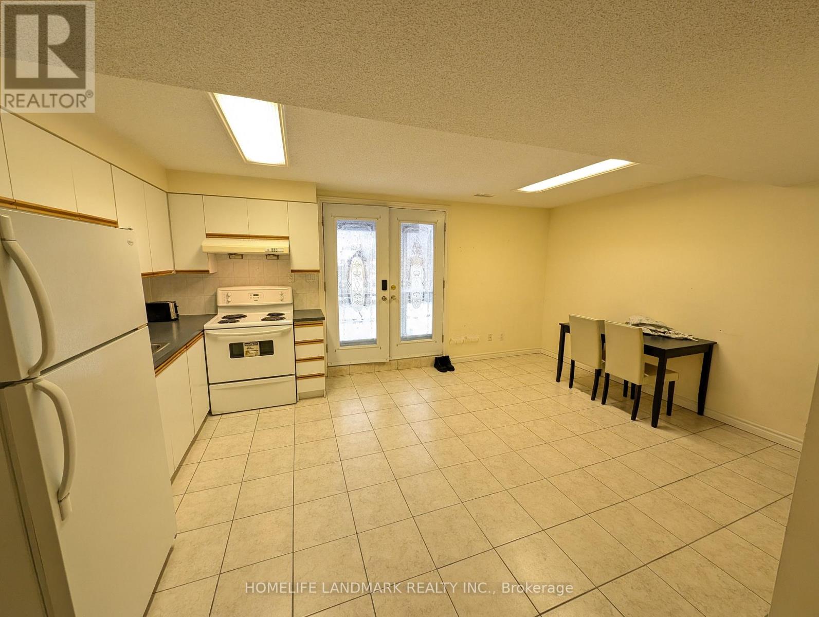 26 Ashglen Court, Toronto (Tam O'shanter-Sullivan), Ontario  M1T 3X3 - Photo 7 - E12764518