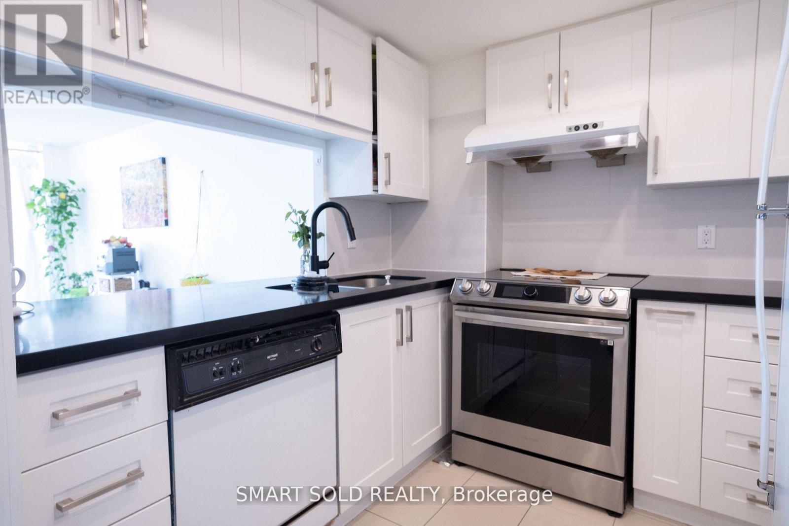 1211 - 1470 Midland Avenue, Toronto (Dorset Park), Ontario  M1P 4Z4 - Photo 4 - E12764538