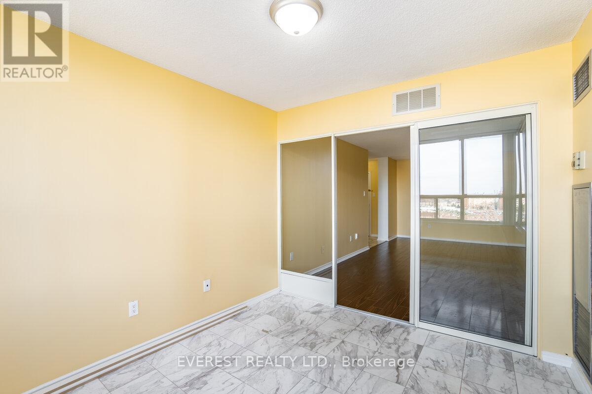 905 - 10 Malta Avenue, Brampton, Ontario  L6Y 4G6 - Photo 11 - W12764524