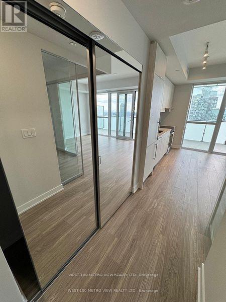 3704 - 430 Square One Drive, Mississauga, Ontario  L5B 0L6 - Photo 3 - W12764536