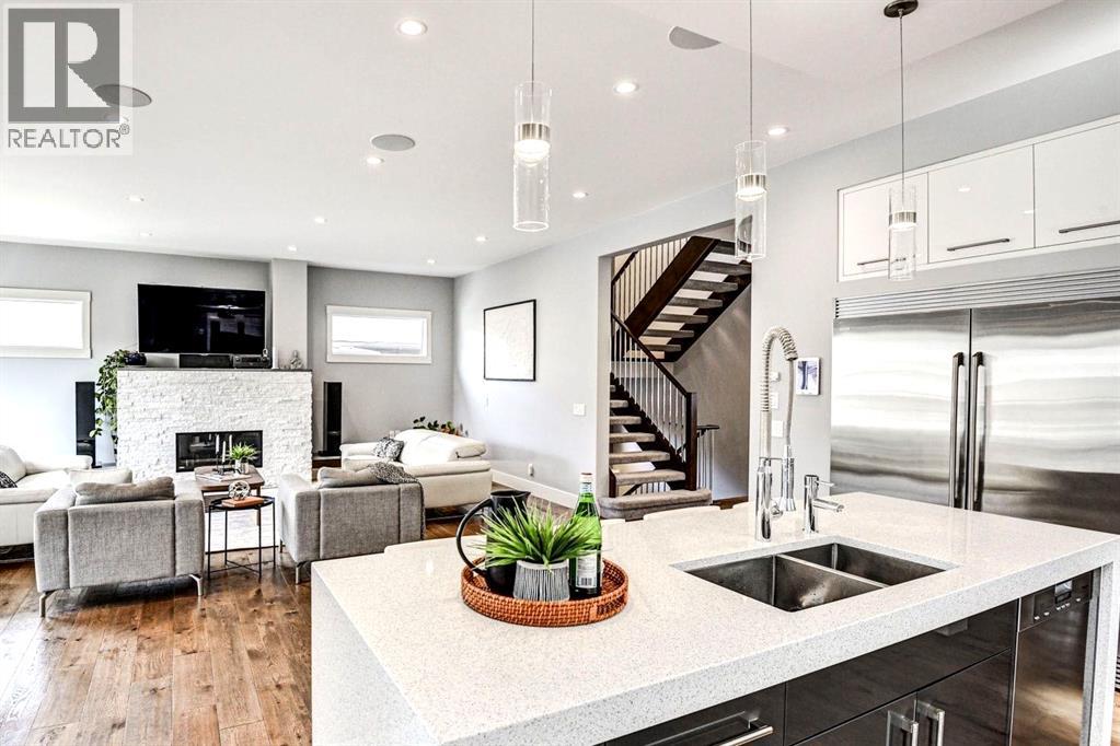 411 9 Street Ne, Calgary, Alberta  T2E 4K2 - Photo 7 - A2271628