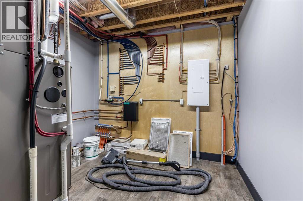 22 Palisades Lane Ne, Medicine Hat, Alberta  T1C 2B4 - Photo 44 - A2281155