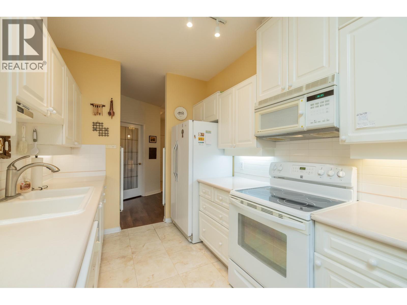 110 1300 Hunter Road, Delta, British Columbia  V4L 1Y8 - Photo 8 - R3087248