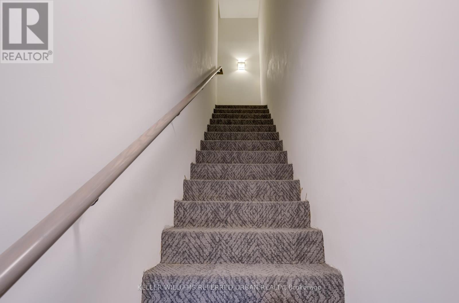 200 - 65 Curlew Drive, Toronto, Ontario  M3A 0B5 - Photo 3 - C12736202