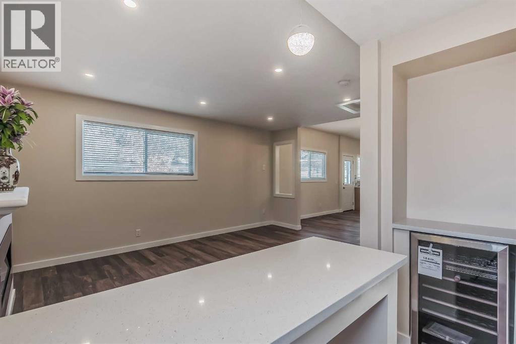 23 Cheltenham Road Nw, Calgary, Alberta  T2L 0M4 - Photo 9 - A2283265