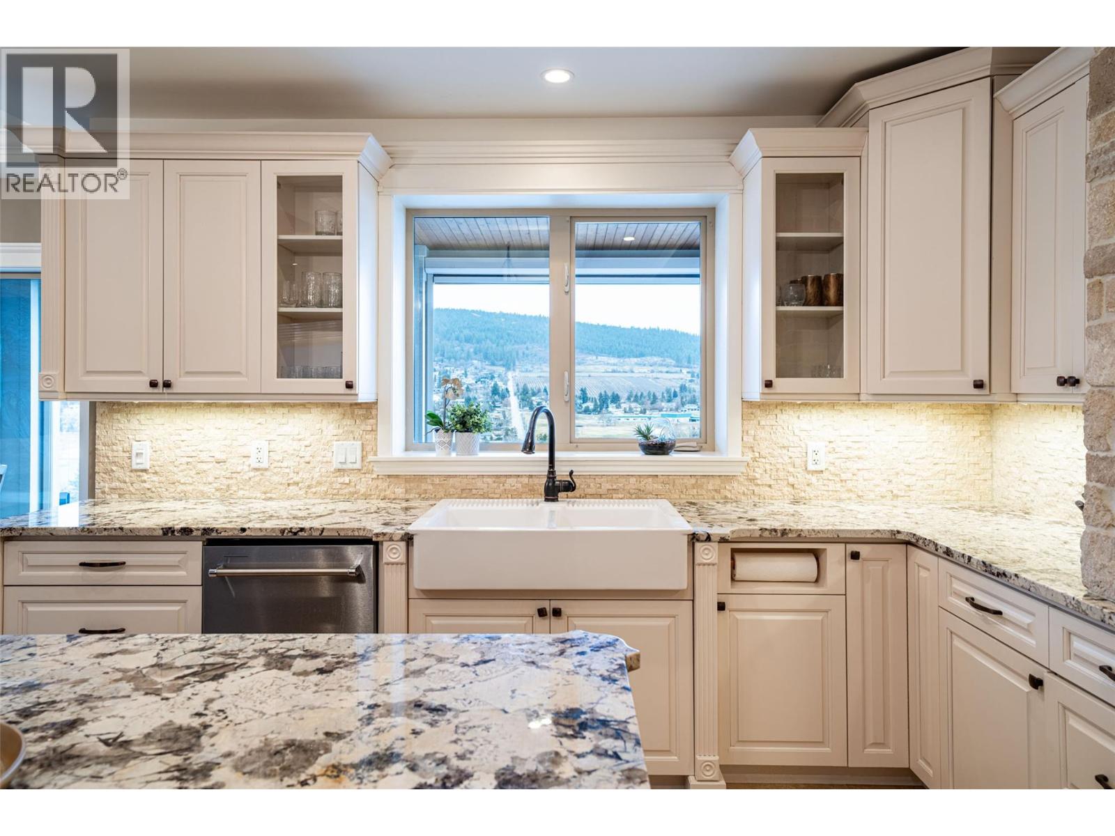 8784 Cortland Place, Coldstream, British Columbia  V1B 4B8 - Photo 18 - 10373472