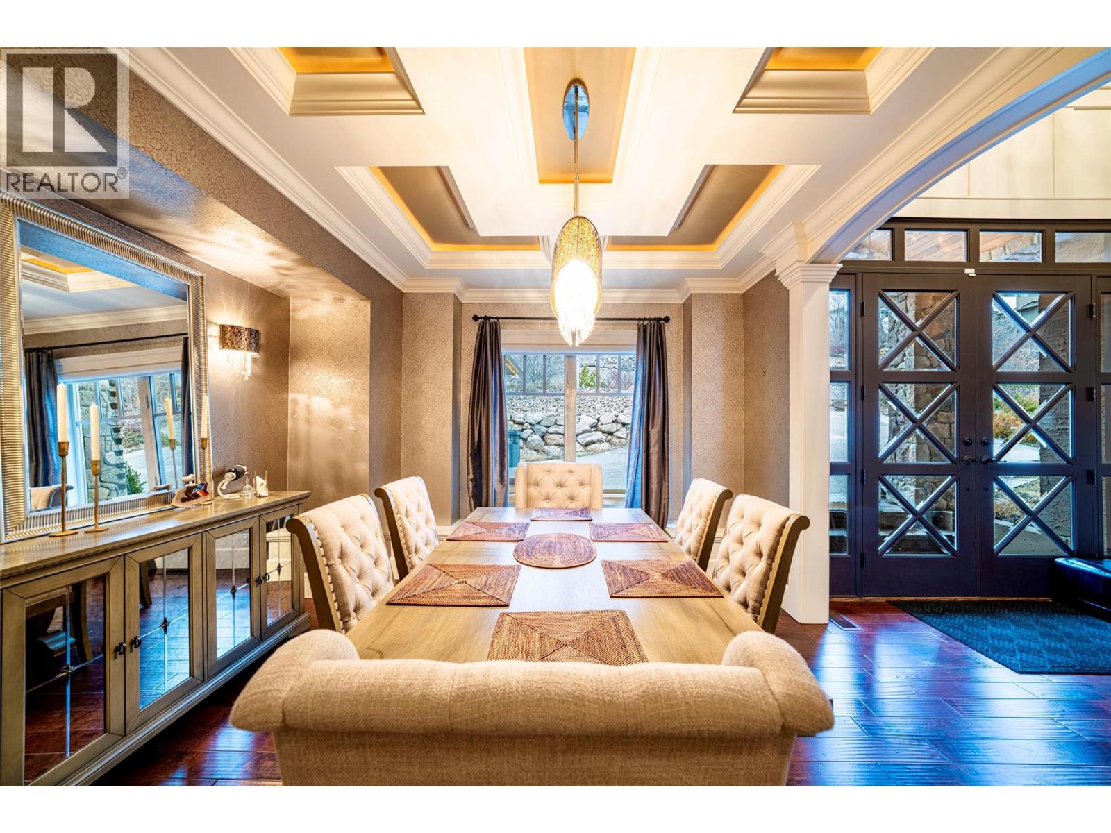 8784 Cortland Place, Coldstream, British Columbia  V1B 4B8 - Photo 4 - 10373472