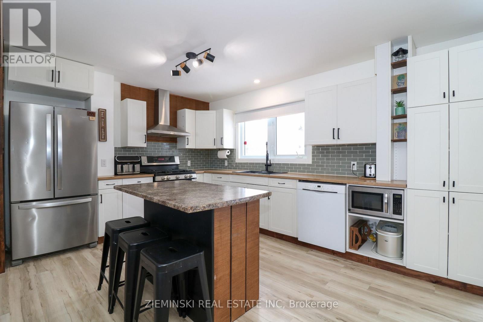 220 Ruth Street, Timmins (Porcupine - West), Ontario  P0N 1C0 - Photo 5 - T12764586