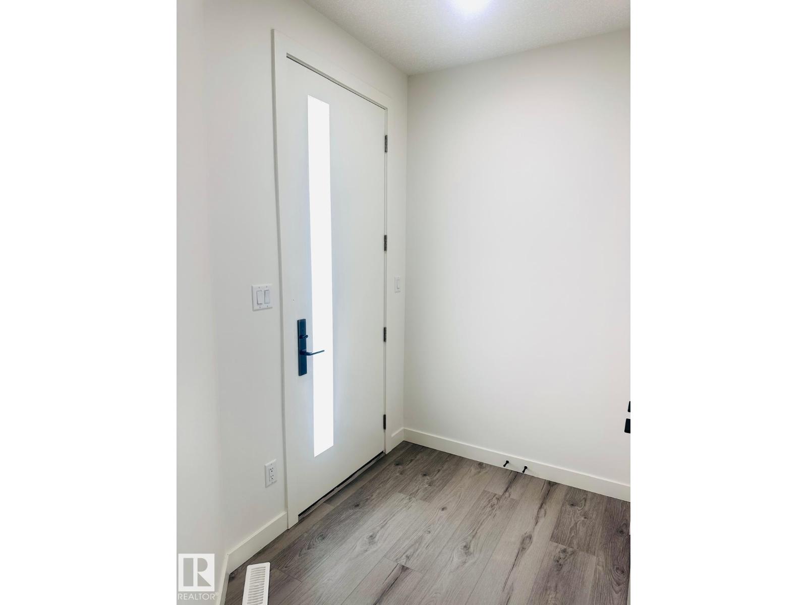 3906 41 Av, Beaumont, Alberta  T4X 3B5 - Photo 2 - E4467823