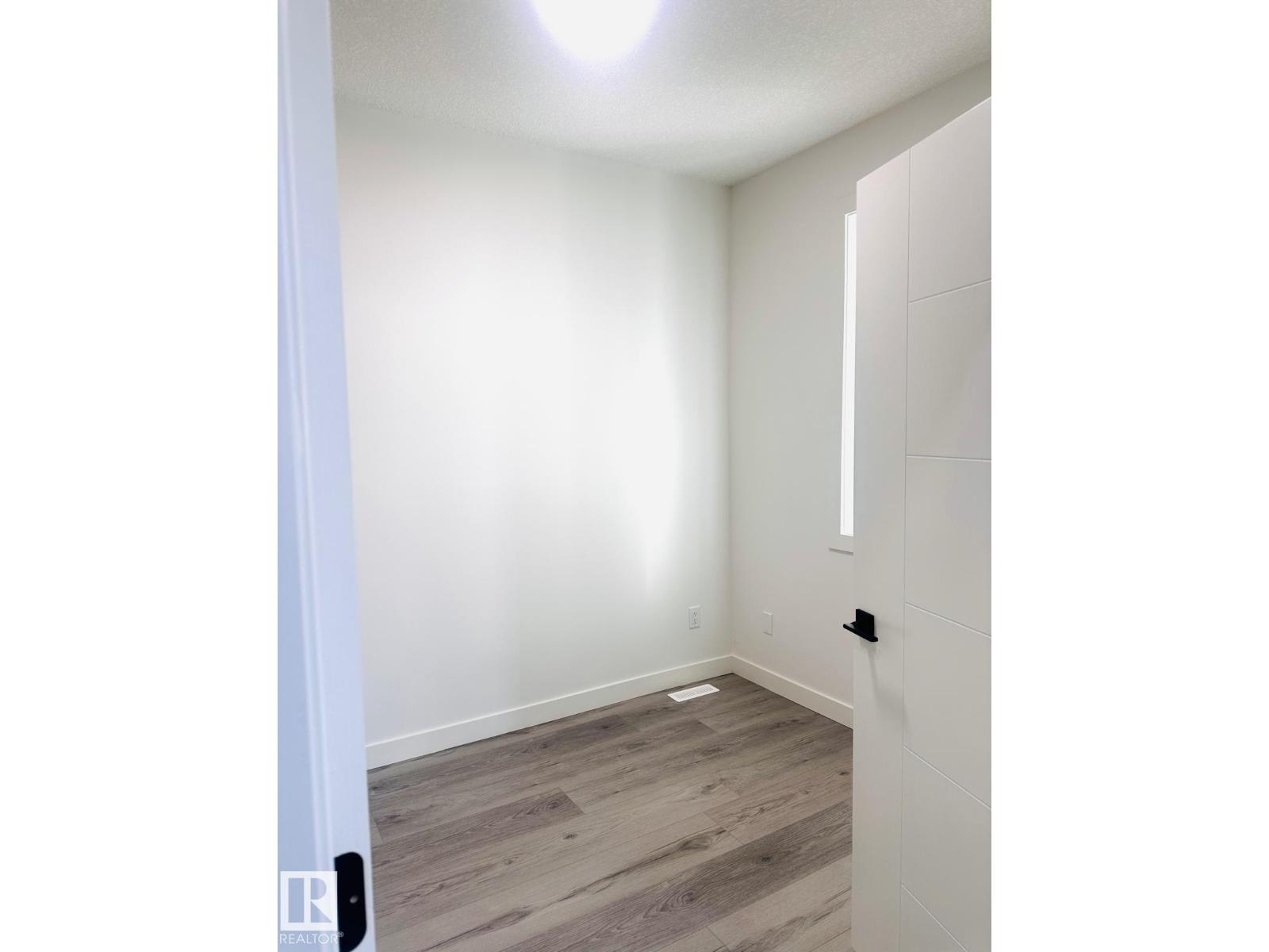 3906 41 Av, Beaumont, Alberta  T4X 3B5 - Photo 3 - E4467823