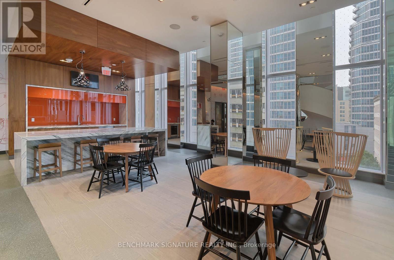 5807 - 10 York Street, Toronto, Ontario  M5J 0E1 - Photo 21 - C12764546