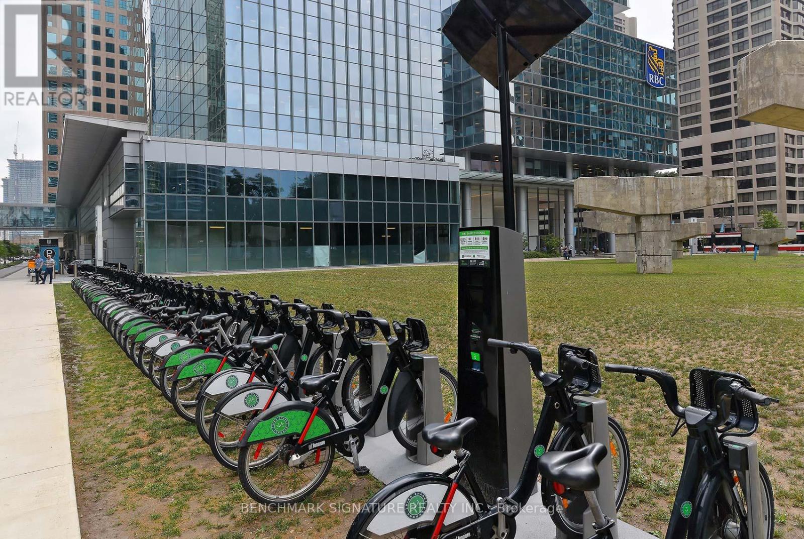 5807 - 10 York Street, Toronto, Ontario  M5J 0E1 - Photo 31 - C12764546