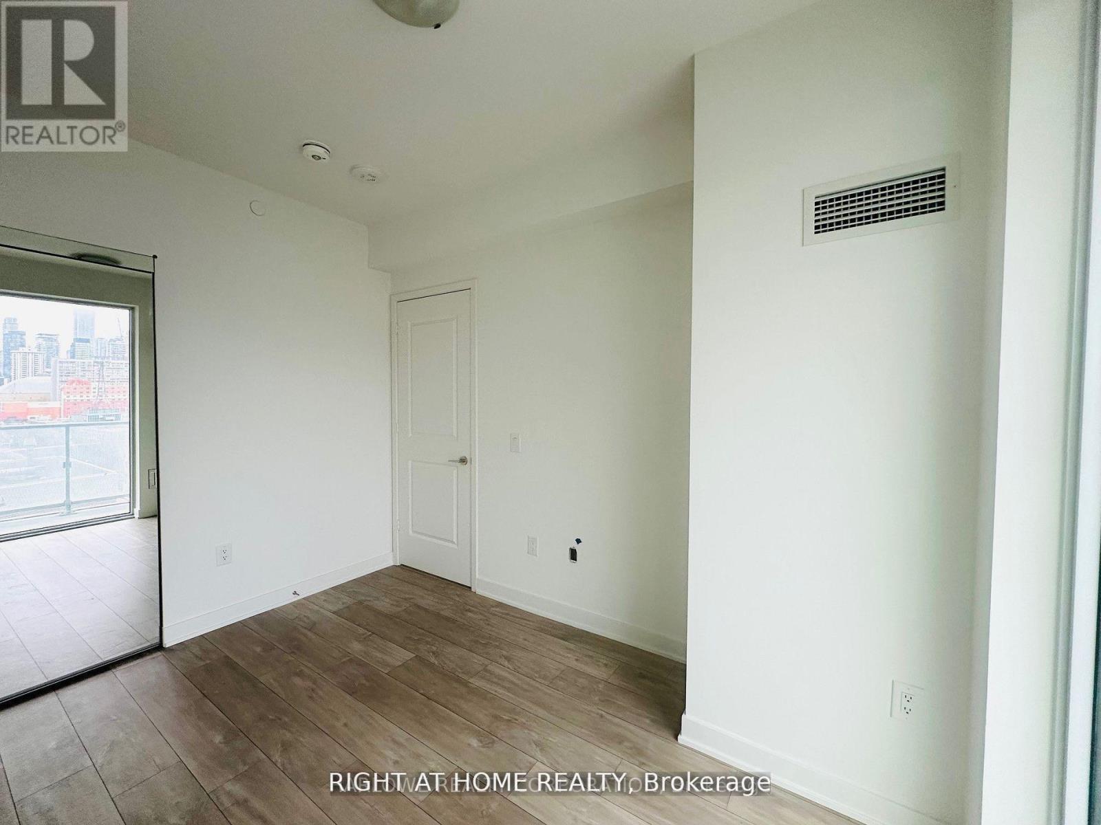 1003 - 100 Dalhousie Street, Toronto (Church-Yonge Corridor), Ontario  M5B 0C7 - Photo 5 - C12764592