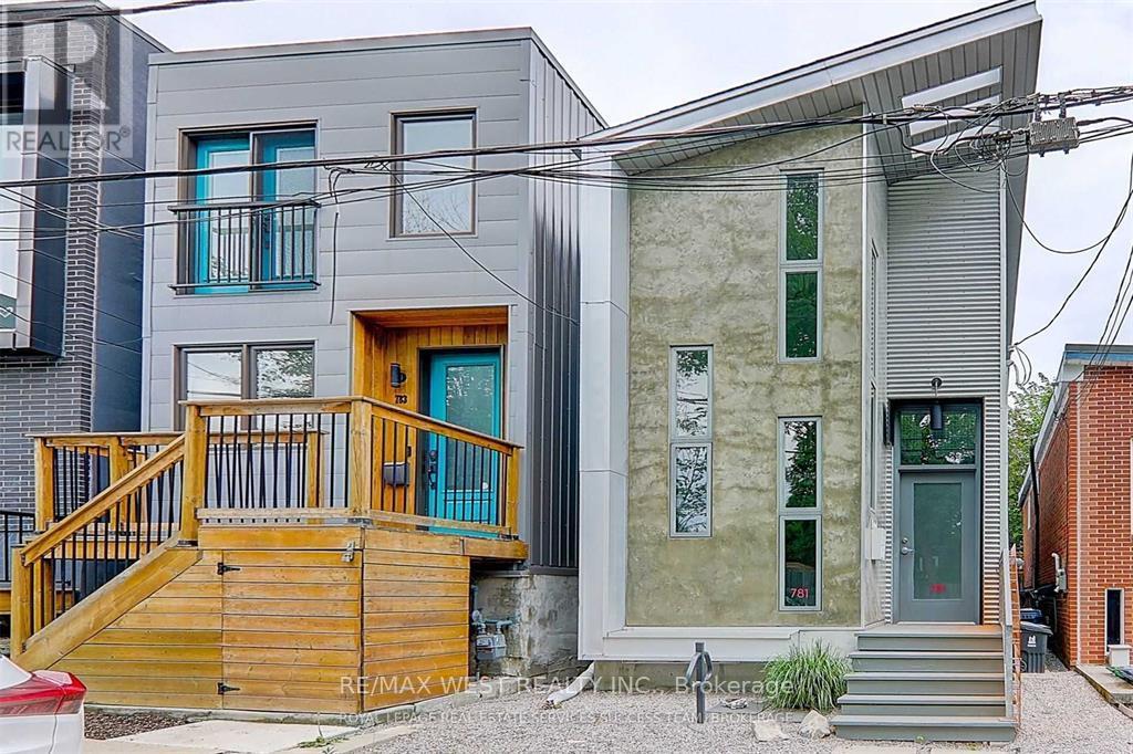 781 CRAVEN ROAD, Toronto, Ontario