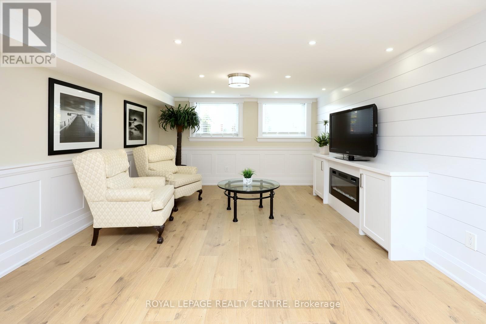 55 Flora Drive, Hamilton, Ontario  L8G 3Z7 - Photo 4 - X12764380