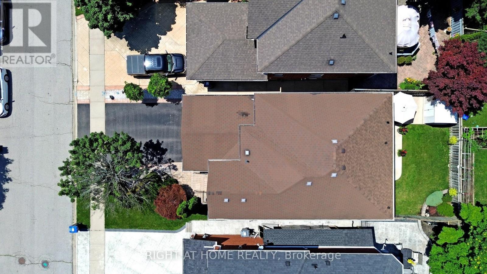 102 Mullis Crescent, Brampton, Ontario  L6Y 4T1 - Photo 43 - W12764550