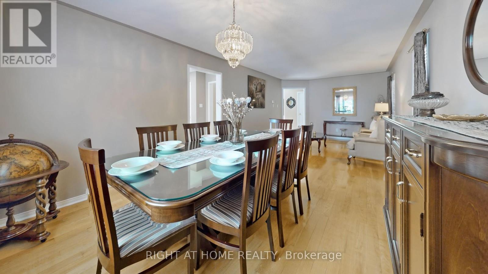 102 Mullis Crescent, Brampton, Ontario  L6Y 4T1 - Photo 8 - W12764550