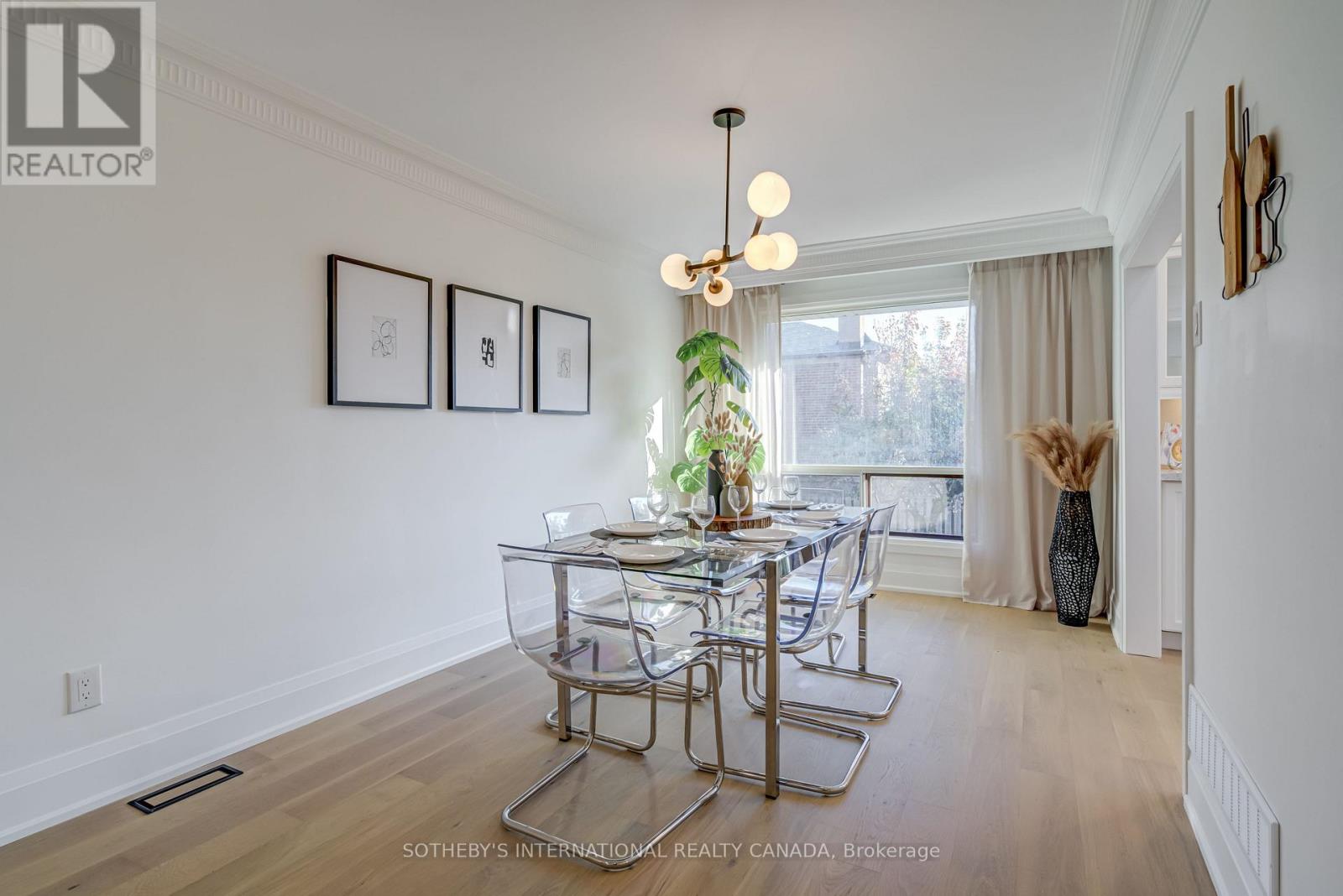 34 Euphrasia Drive, Toronto, Ontario  M6B 3V9 - Photo 14 - W12764556