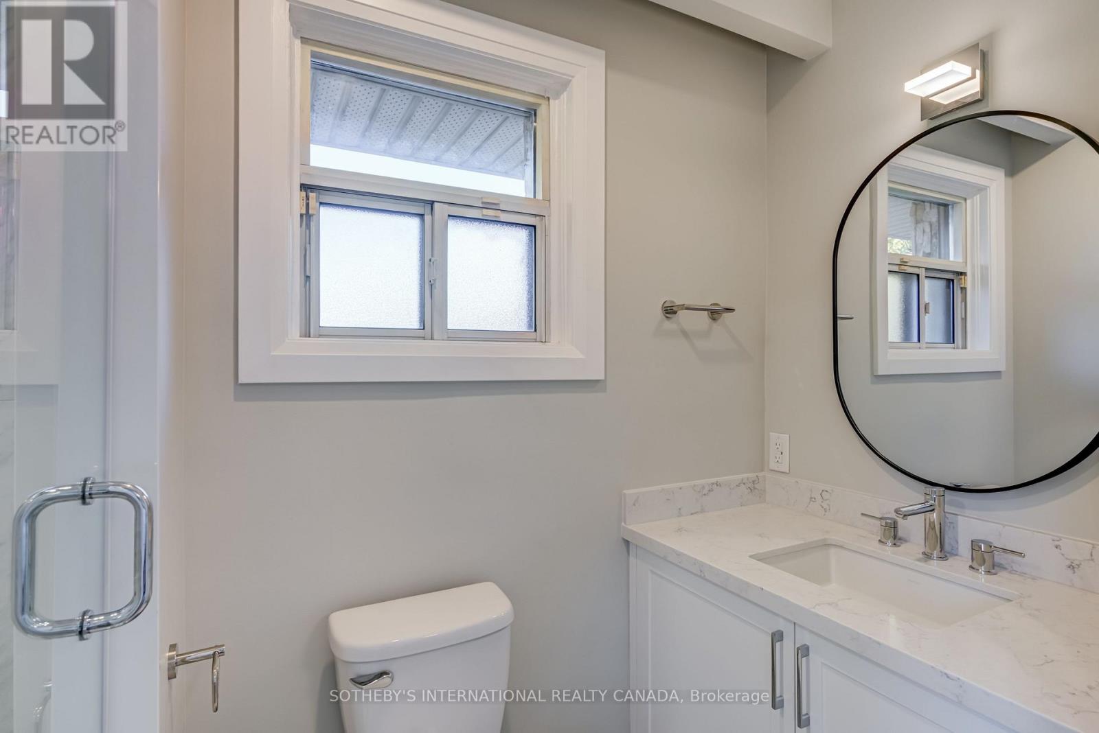 34 Euphrasia Drive, Toronto, Ontario  M6B 3V9 - Photo 23 - W12764556