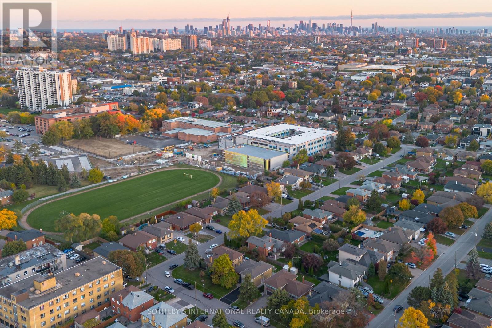 34 Euphrasia Drive, Toronto, Ontario  M6B 3V9 - Photo 37 - W12764556