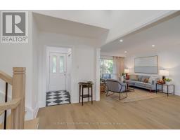 34 EUPHRASIA DRIVE, Toronto, Ontario