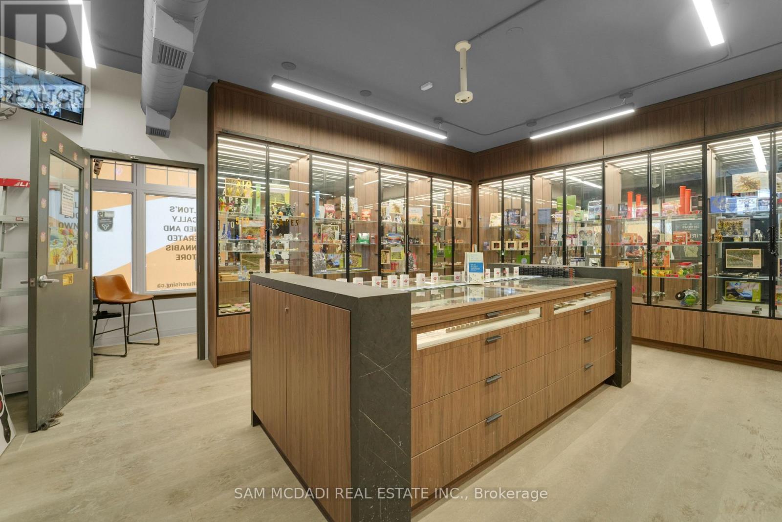 1248 Main Street E, Milton, Ontario  L9T 8M7 - Photo 11 - W12764568