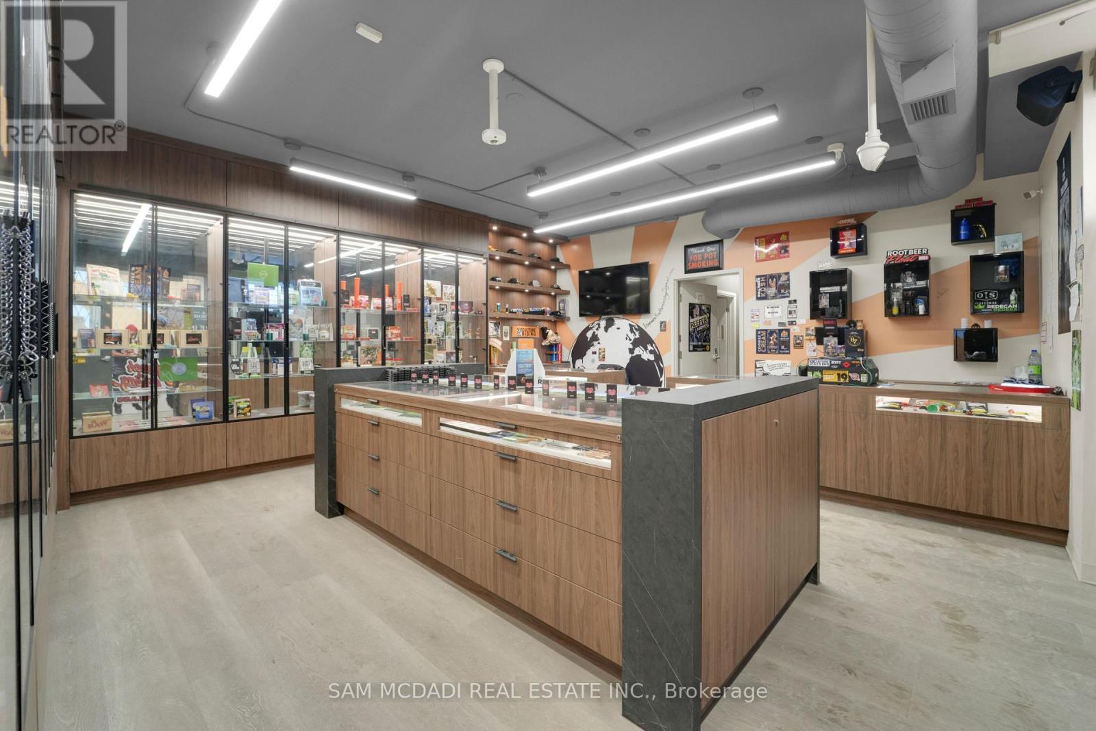 1248 Main Street E, Milton, Ontario  L9T 8M7 - Photo 2 - W12764568