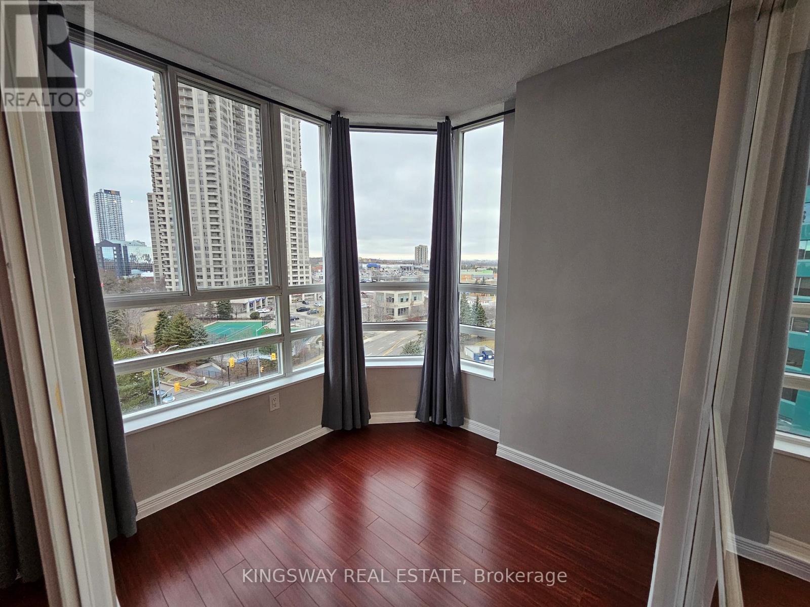 905 - 50 Kingsbridge Garden Circle, Mississauga (Hurontario), Ontario  L5R 1Y2 - Photo 12 - W12764594