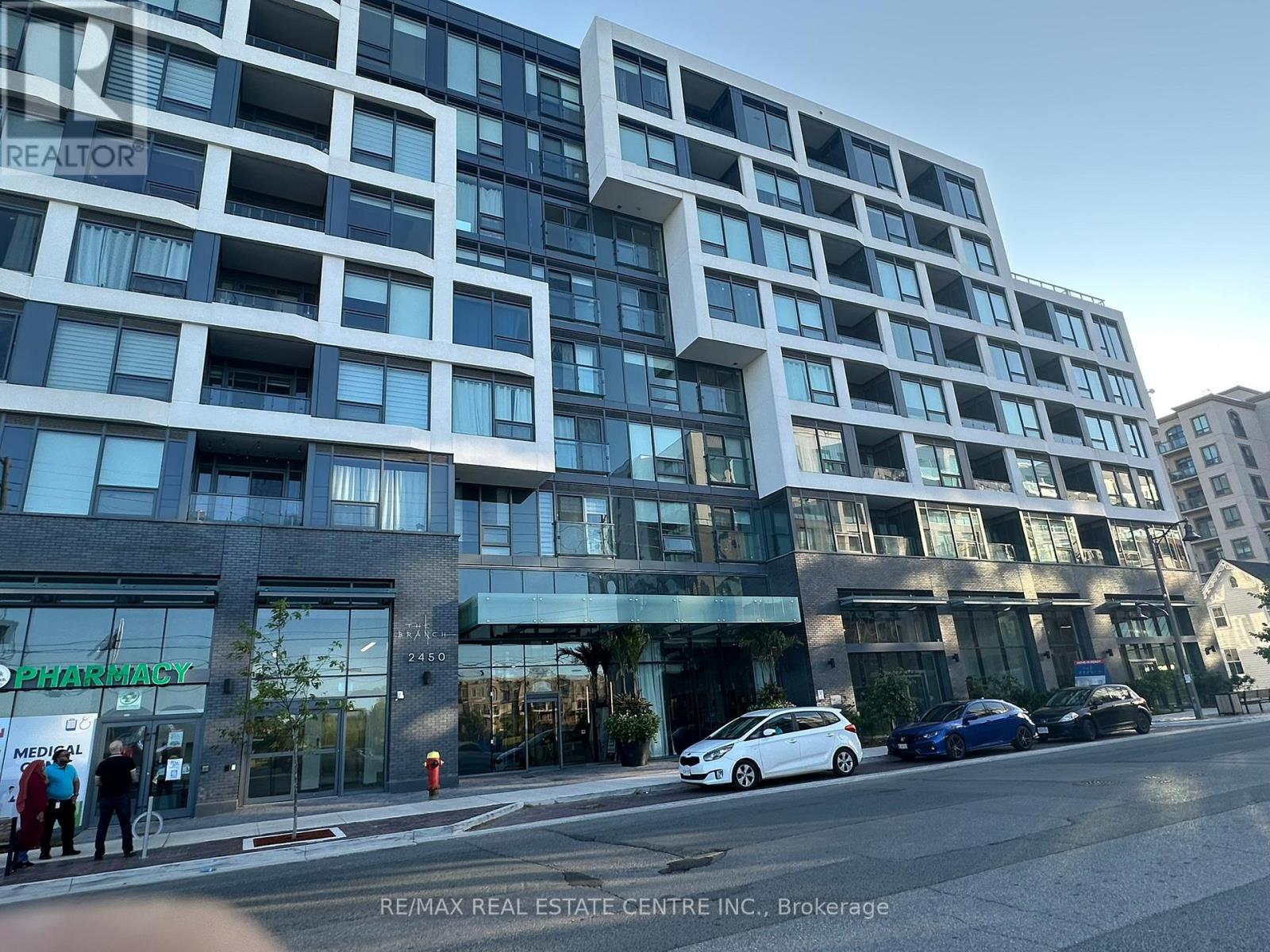 305 - 2450 OLD BRONTE ROAD, Oakville, Ontario