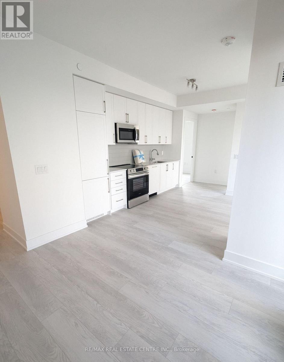 305 - 2450 Old Bronte Road, Oakville, Ontario  L6M 5P6 - Photo 2 - W12764596