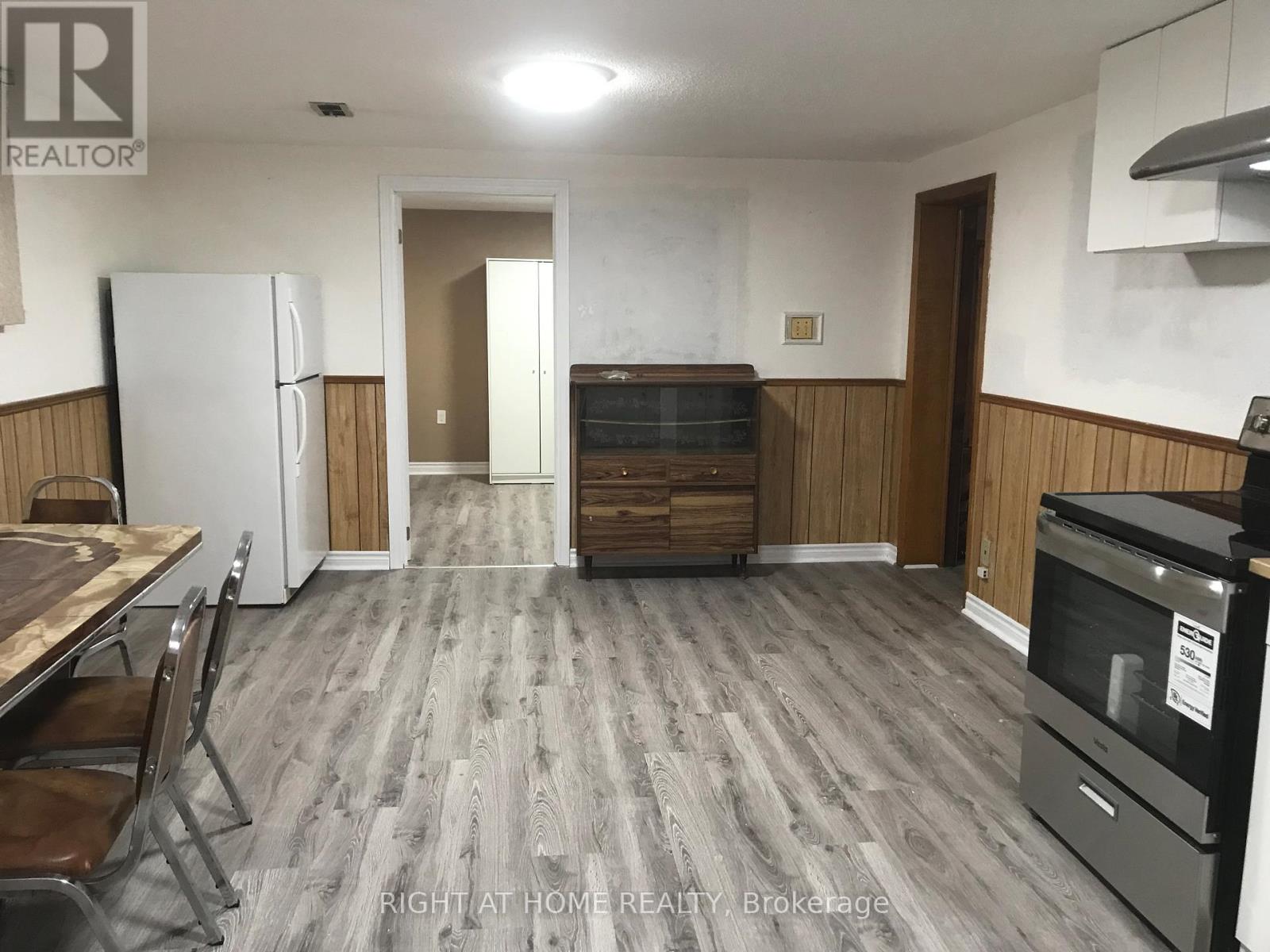 Basement - 35 Beckett (Baseement) Avenue, Toronto, Ontario  M6L 2B3 - Photo 7 - W12764598