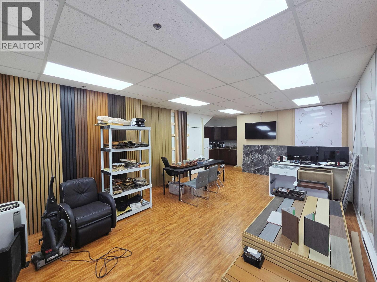 172 5489 Byrne Road, Burnaby, British Columbia  V5J 3J1 - Photo 2 - C8075932