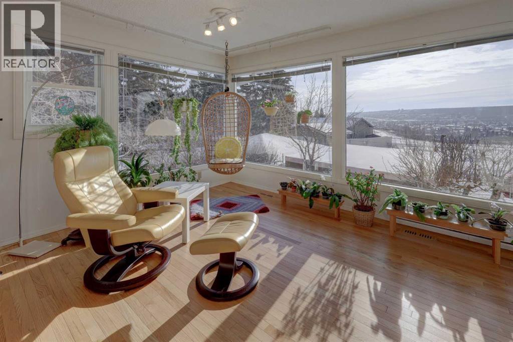 5943 Silver Ridge Drive Nw, Calgary, Alberta  T3B 3S2 - Photo 14 - A2284329