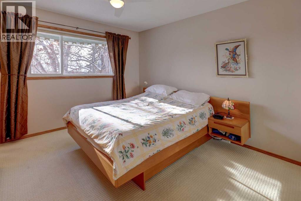 5943 Silver Ridge Drive Nw, Calgary, Alberta  T3B 3S2 - Photo 15 - A2284329