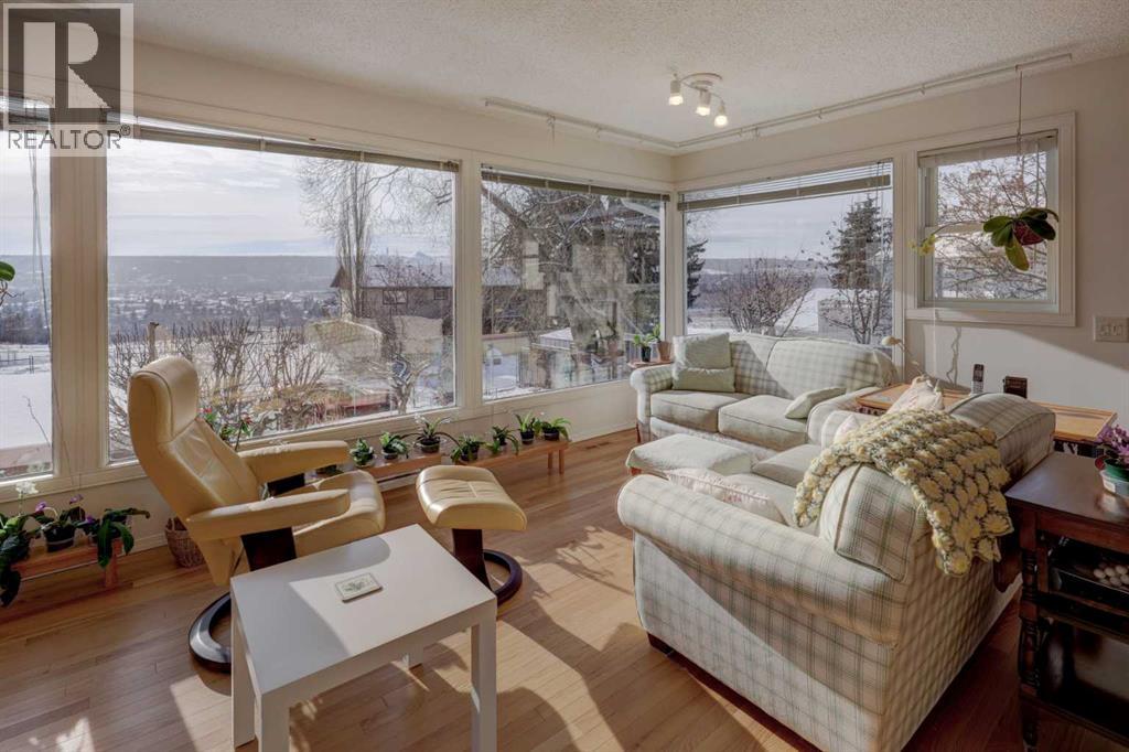 5943 Silver Ridge Drive Nw, Calgary, Alberta  T3B 3S2 - Photo 12 - A2284329