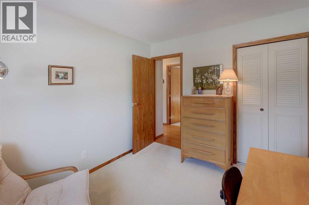 5943 Silver Ridge Drive Nw, Calgary, Alberta  T3B 3S2 - Photo 21 - A2284329