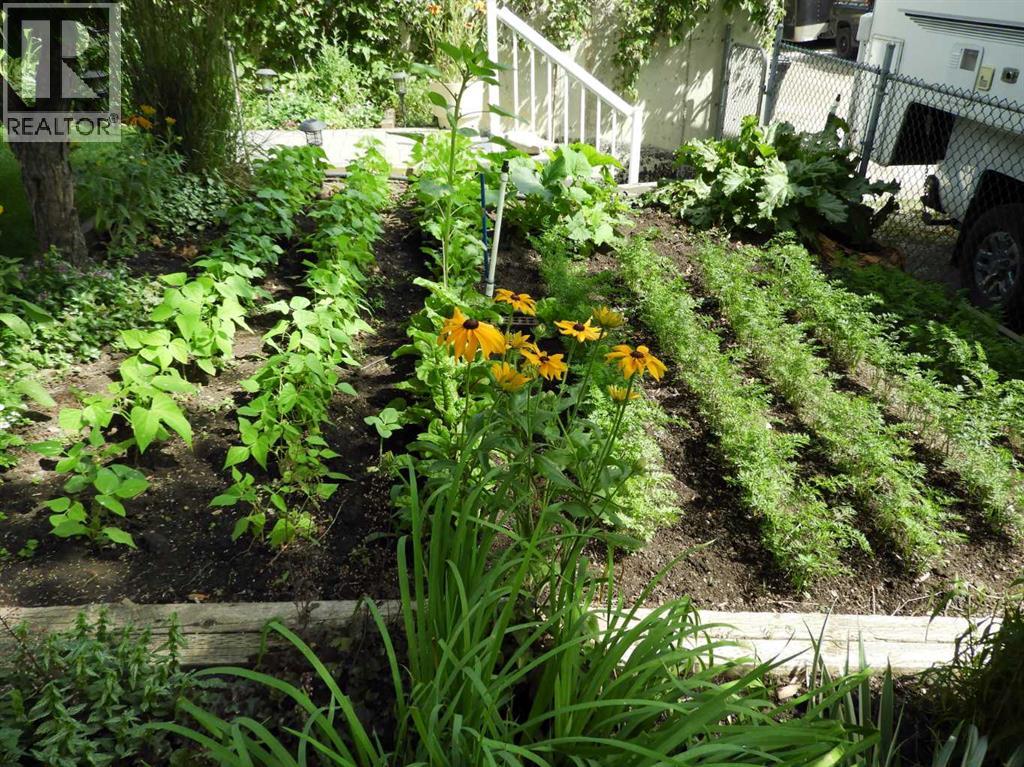 5943 Silver Ridge Drive Nw, Calgary, Alberta  T3B 3S2 - Photo 41 - A2284329