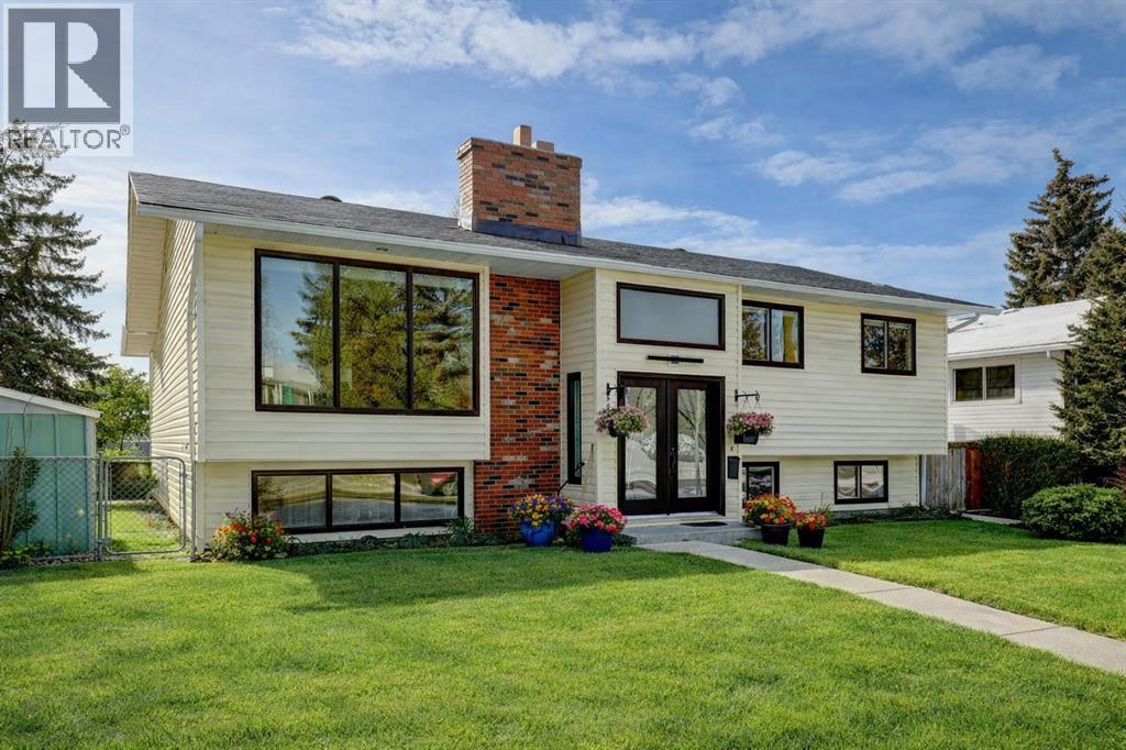 5943 Silver Ridge Drive NW, Calgary, Alberta