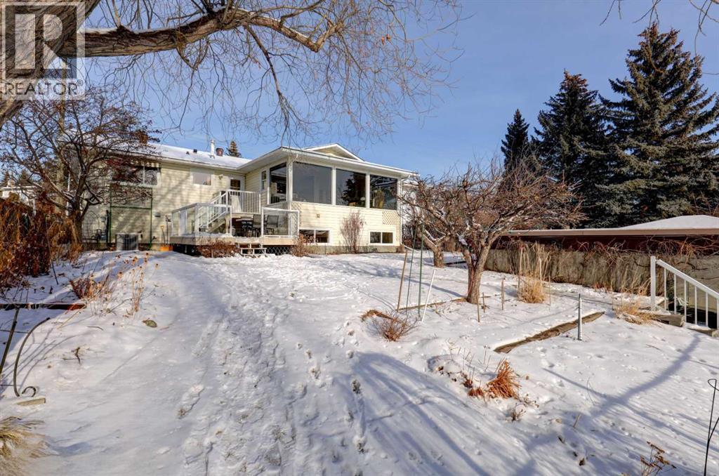 5943 Silver Ridge Drive Nw, Calgary, Alberta  T3B 3S2 - Photo 37 - A2284329