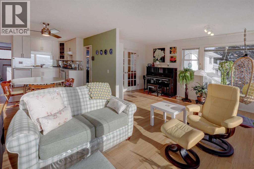 5943 Silver Ridge Drive Nw, Calgary, Alberta  T3B 3S2 - Photo 13 - A2284329