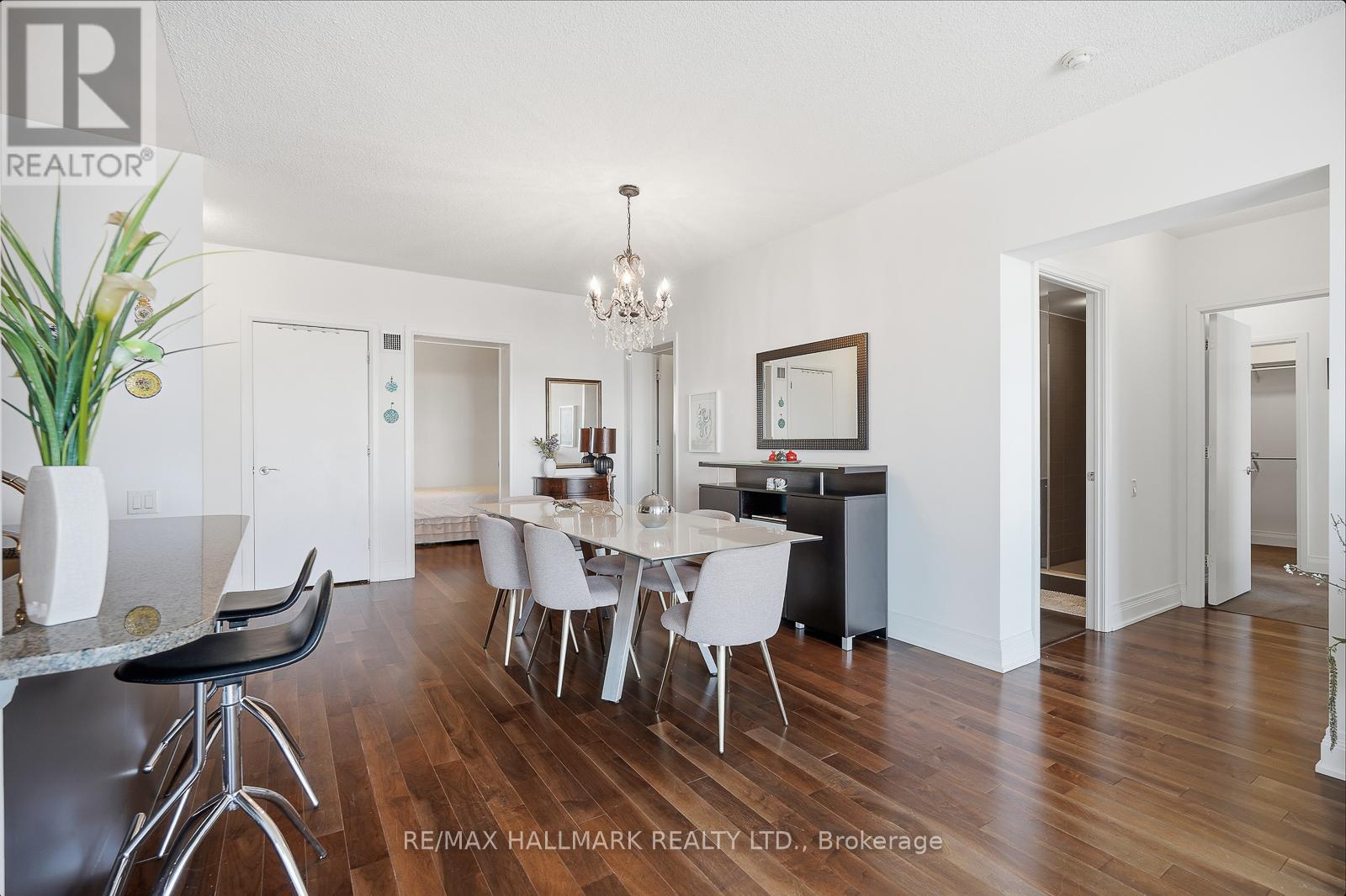 4801 - 2191 Yonge Street, Toronto, Ontario  M4S 3H8 - Photo 9 - C12764610