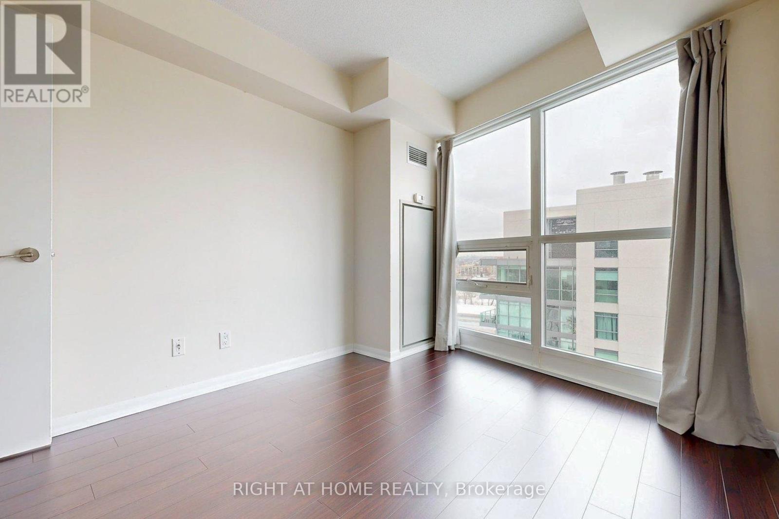 1710 - 215 Fort York Boulevard, Toronto, Ontario  M5V 4A2 - Photo 15 - C12764618