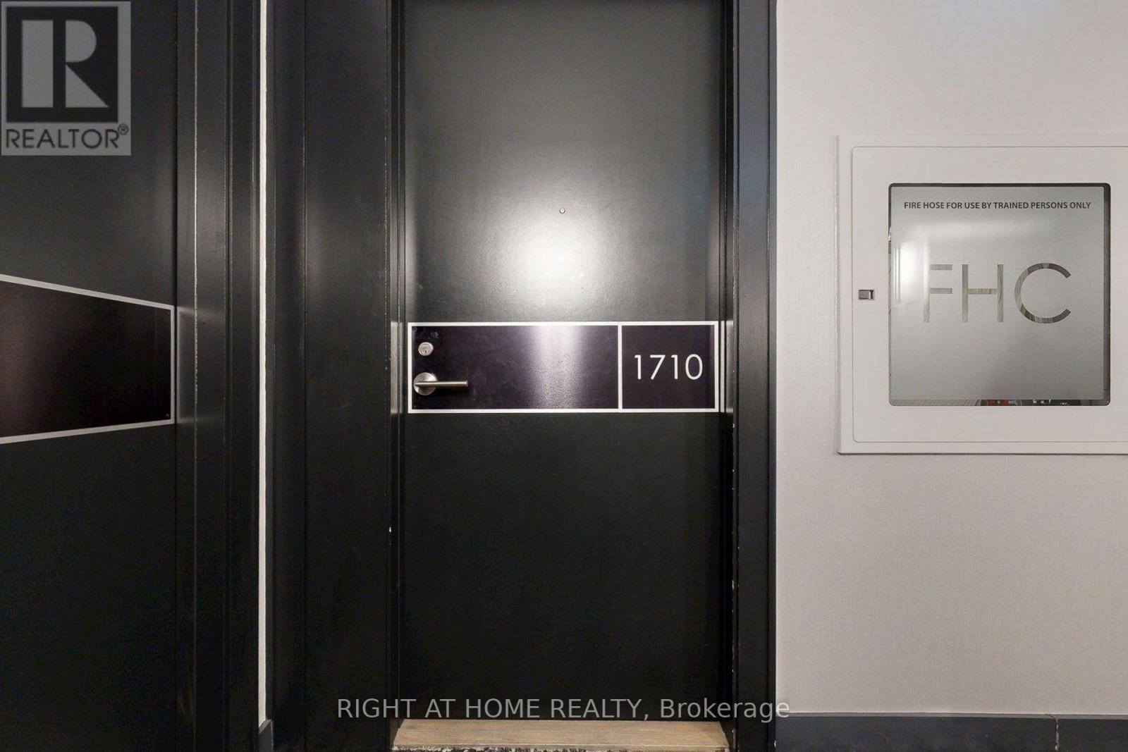 1710 - 215 Fort York Boulevard, Toronto, Ontario  M5V 4A2 - Photo 27 - C12764618