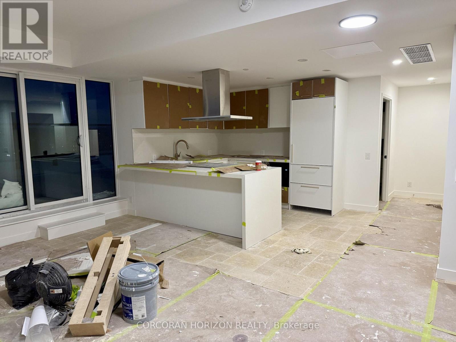 819 - 1050 Eastern Avenue, Toronto, Ontario  M4L 0B7 - Photo 8 - E12764608