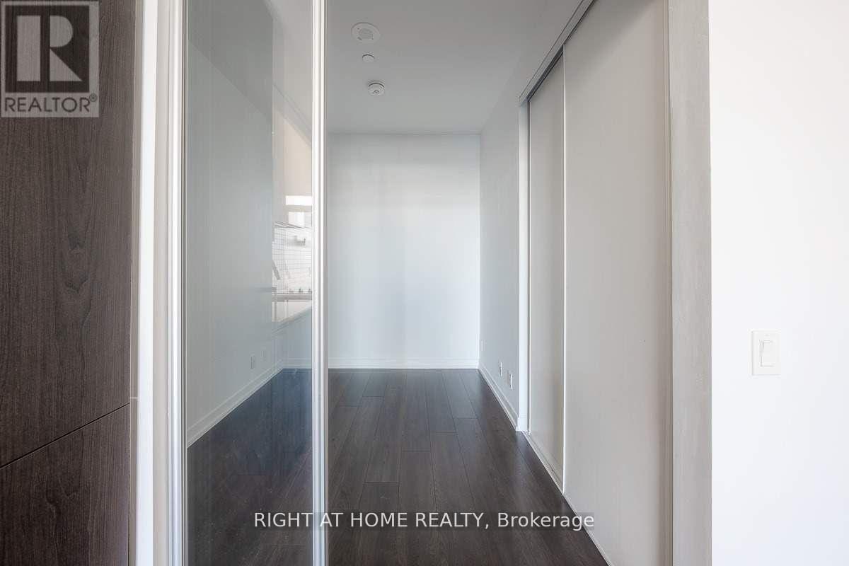 307 - 950 Portage Parkway, Vaughan, Ontario  L4K 0J7 - Photo 16 - N12764614