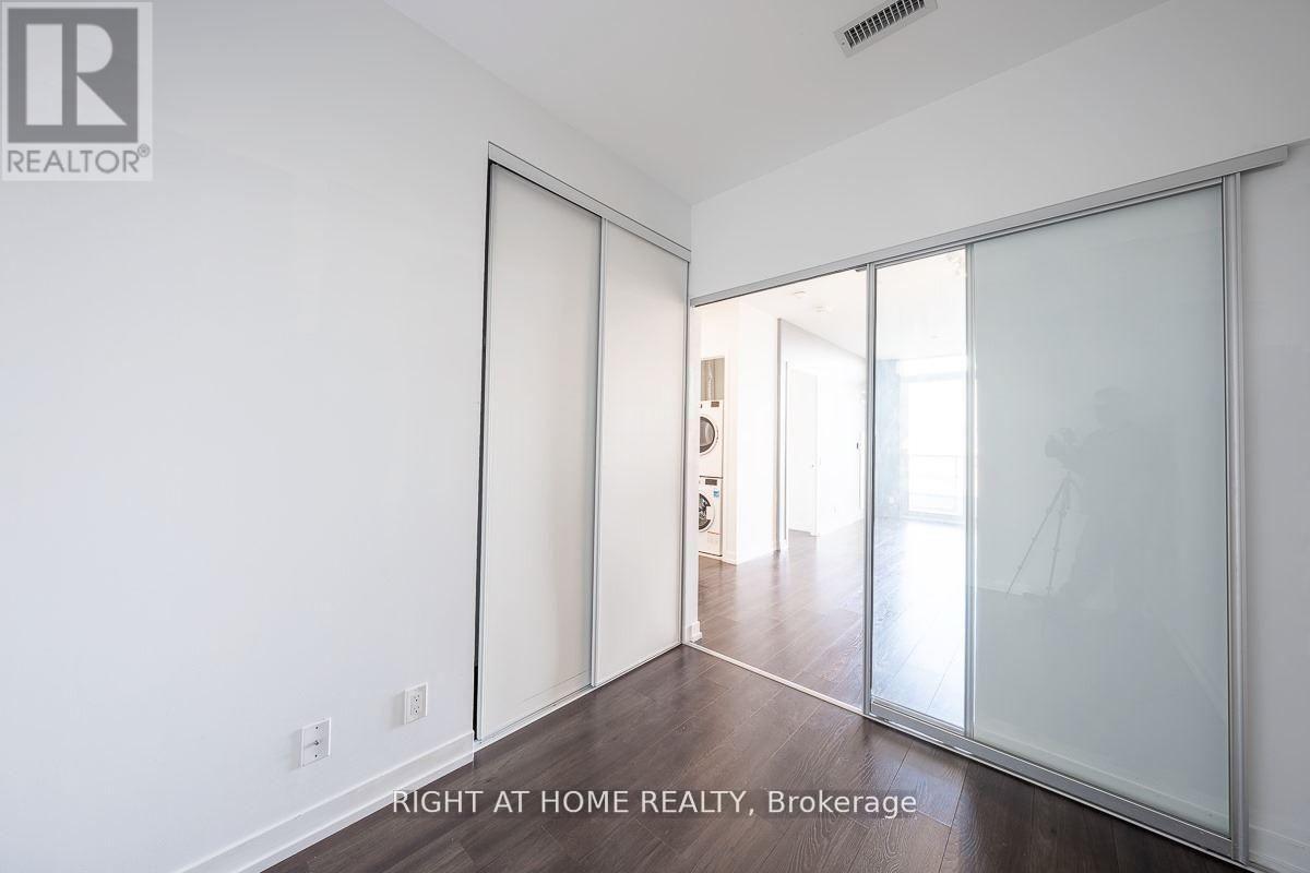 307 - 950 Portage Parkway, Vaughan, Ontario  L4K 0J7 - Photo 17 - N12764614