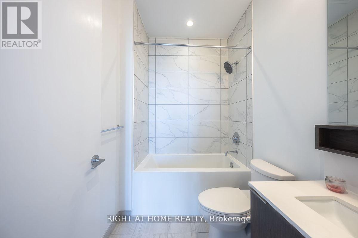 307 - 950 Portage Parkway, Vaughan, Ontario  L4K 0J7 - Photo 21 - N12764614