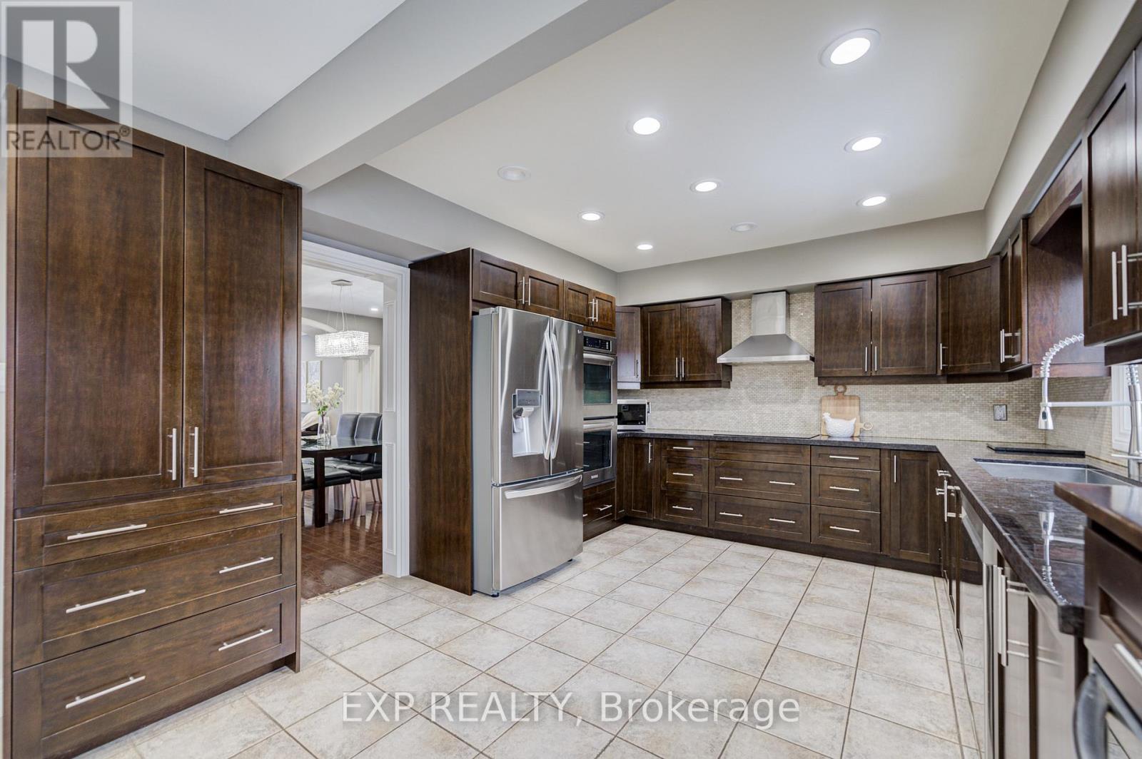 372 Greenock Drive, Vaughan, Ontario  L6A 1M5 - Photo 18 - N12763650